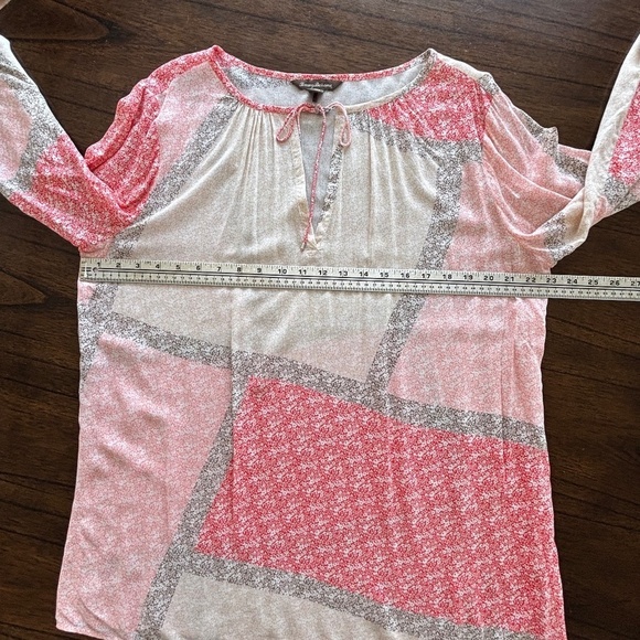 Tommy Bahama long sleeve lightweight blouse size L - Picture 10 of 12